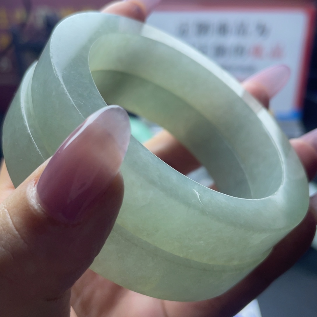 木***雨定制翡翠未镶嵌缅A翡翠多样性发一定金