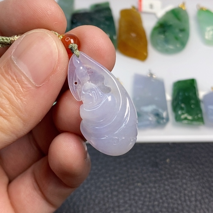 翡翠未镶嵌颈饰翡翠