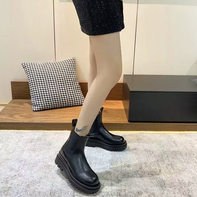 W31G111马丁靴女厚底内增高英伦风套筒秋冬烟筒靴