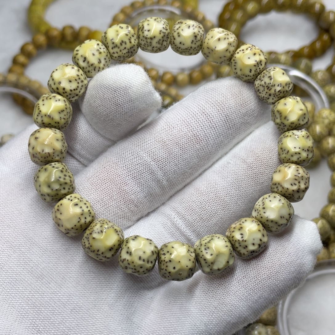 小***)手串星月菩提手串