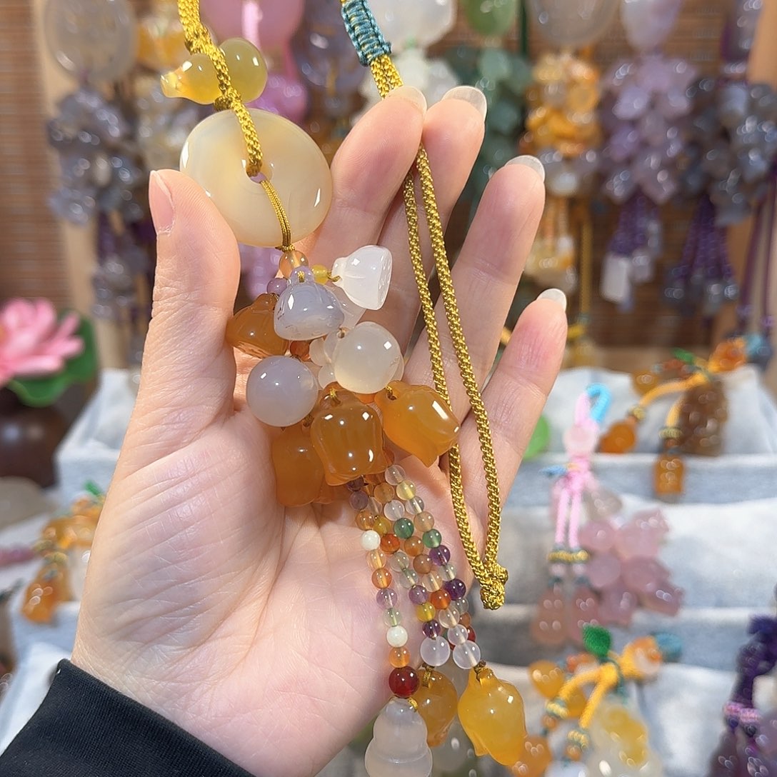 玛瑙/玉髓小挂件福利款不挑不拣通货料子带有包容点未镶嵌