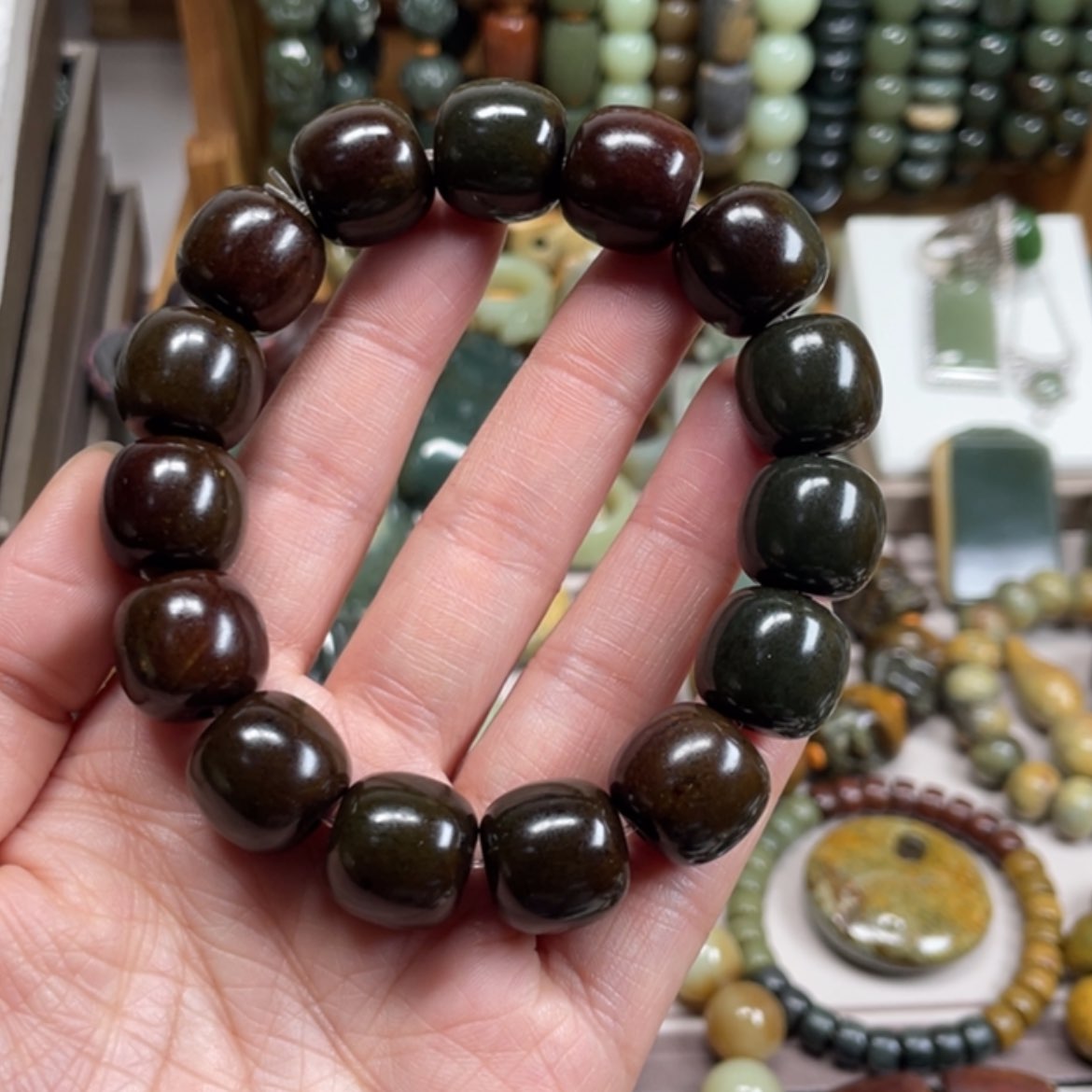 【闪购商品】岫岩河磨玉（透闪石质玉）手链未镶嵌