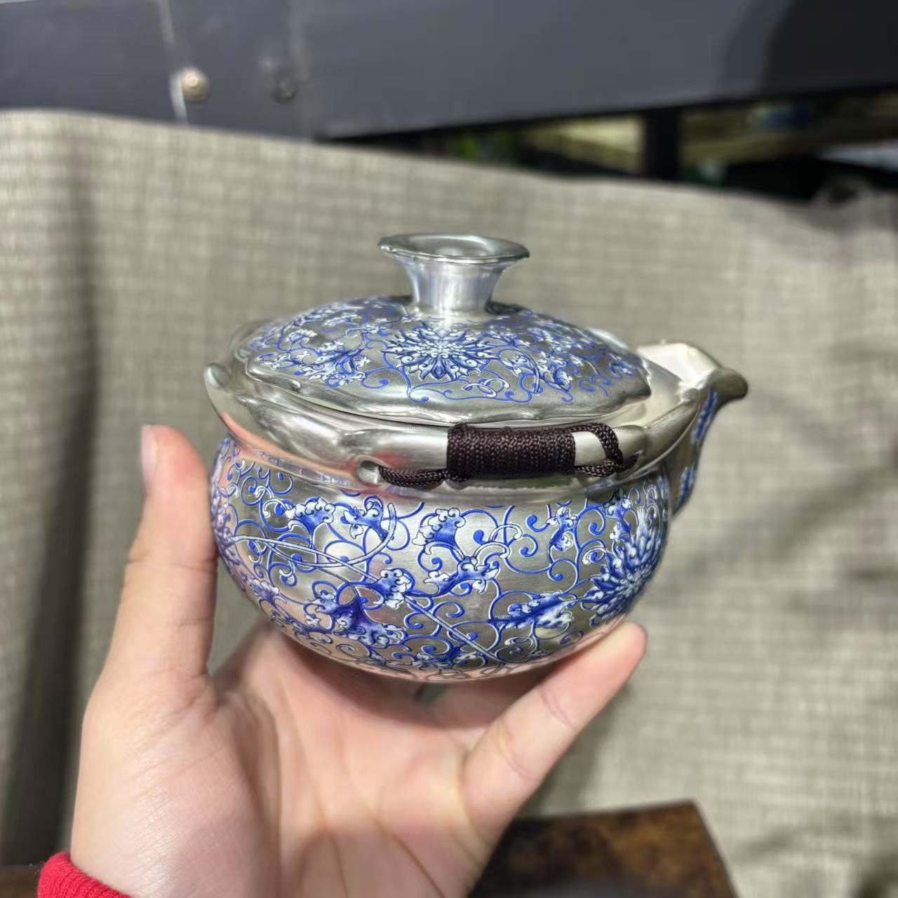 【中国邮政专属链接】周鸿杰缠枝莲鎏银手抓宝瓶 2618+JZ120