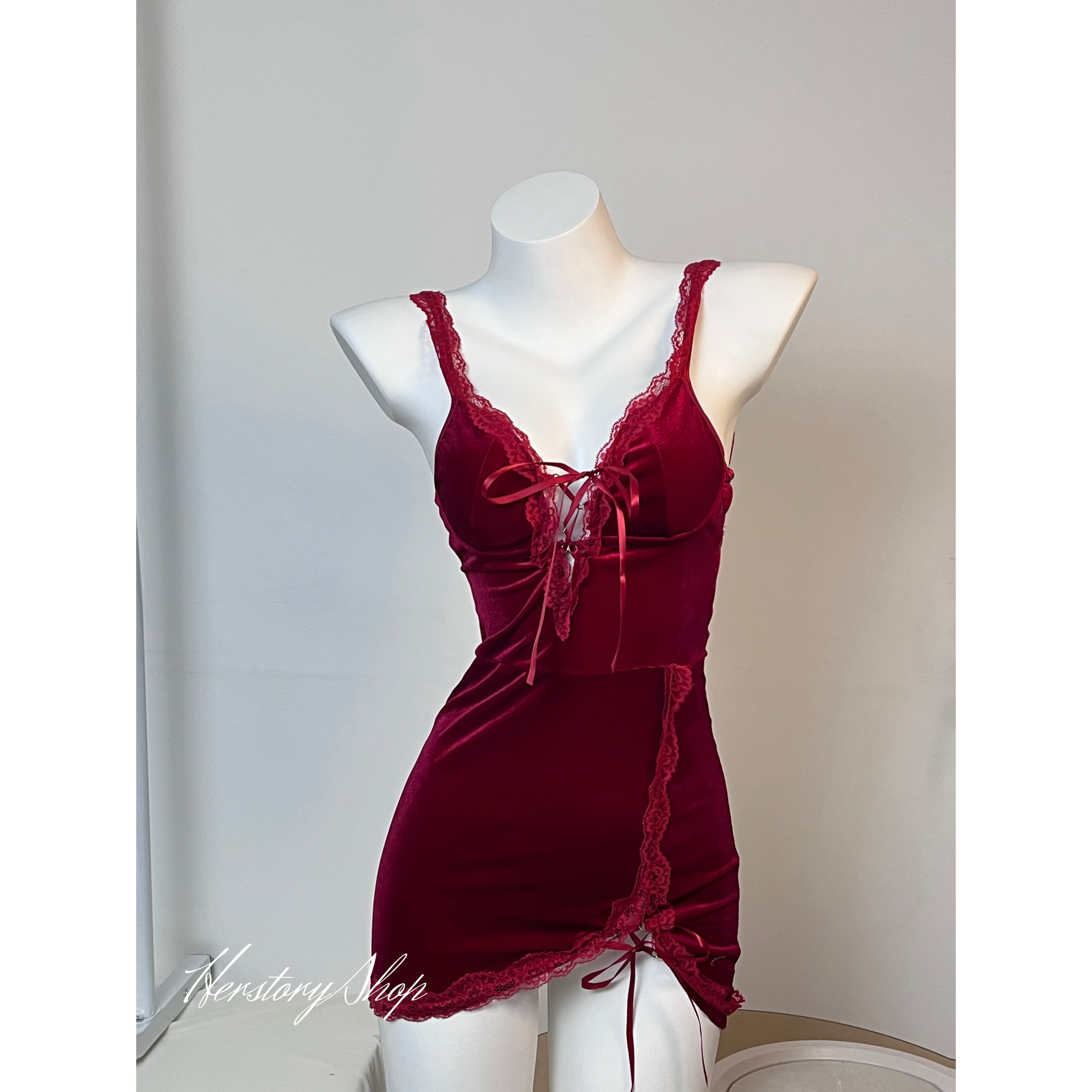 Herstory｜玫瑰热恋 性感红色抽绳新年圣诞战袍包臀睡裙