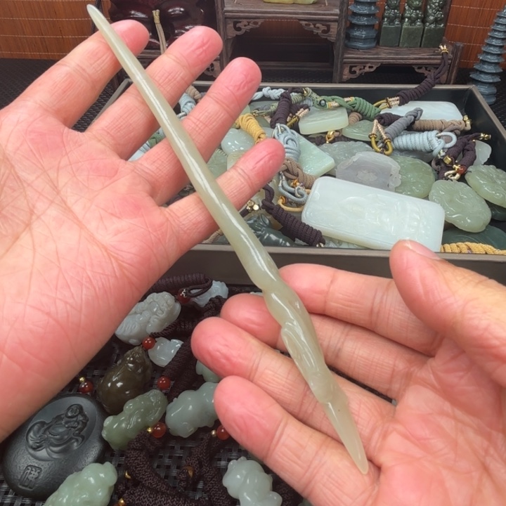 和田玉吊坠未镶嵌