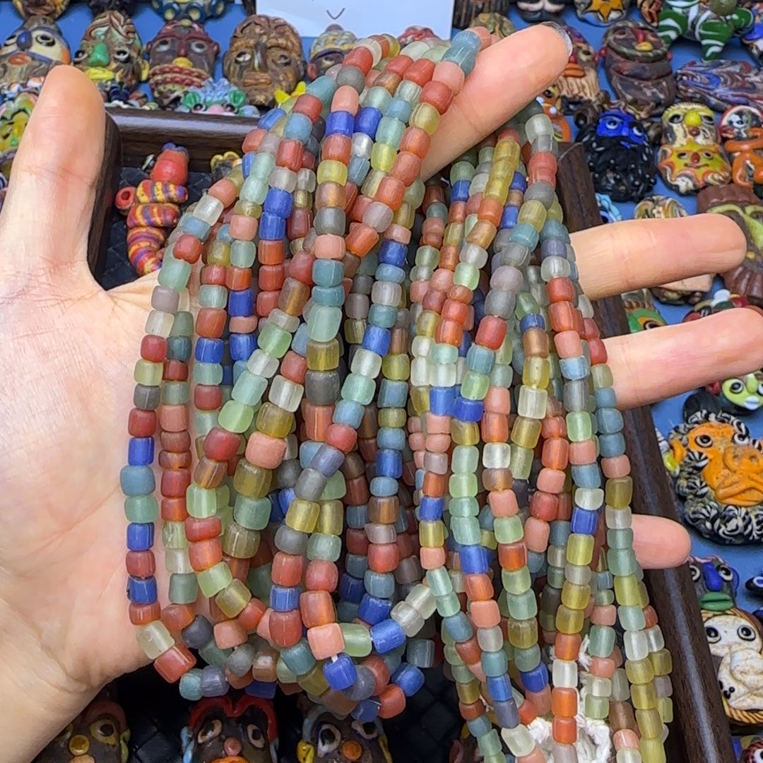 琉璃非金属小米珠链子一条