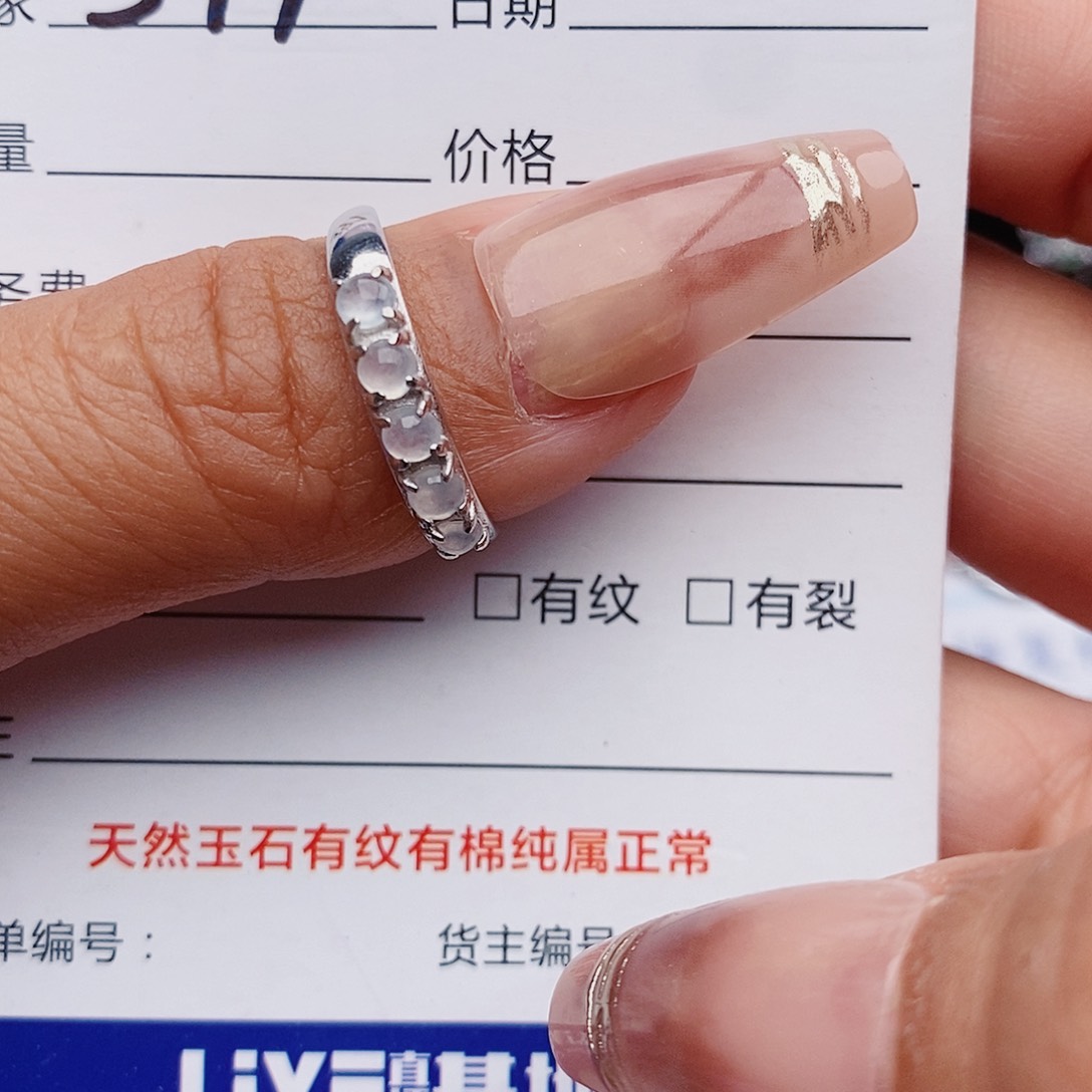 翡翠戒指银S925镶嵌戒指