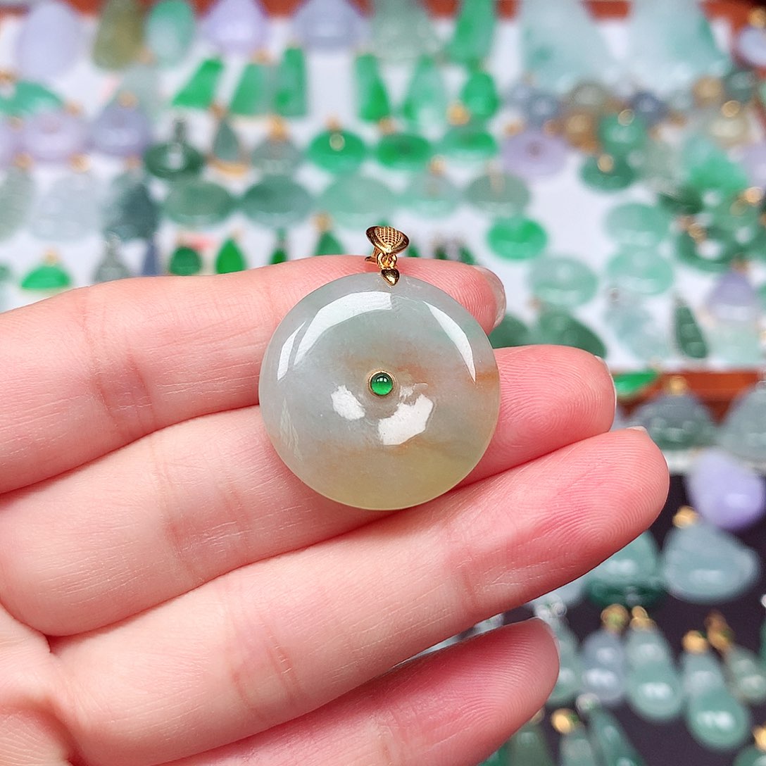 翡翠颈饰18K金镶嵌天然翡翠A货