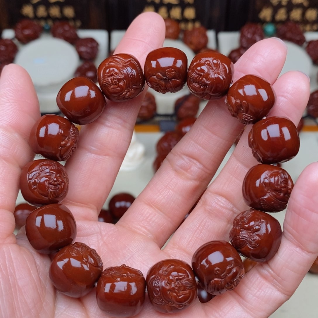 橄榄核吊坠M**程老型财神