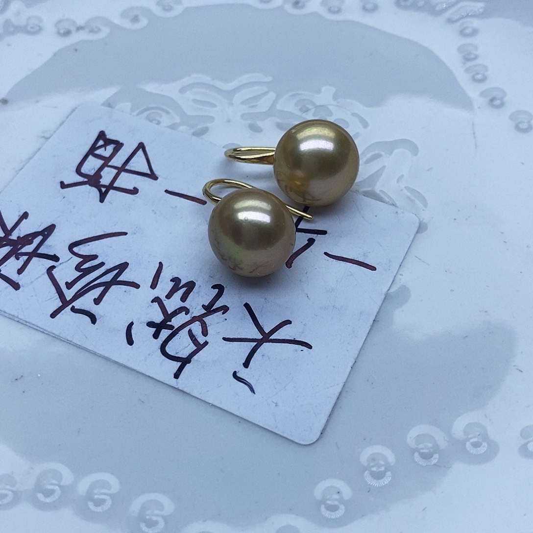 未镶嵌淡水珍珠耳钉