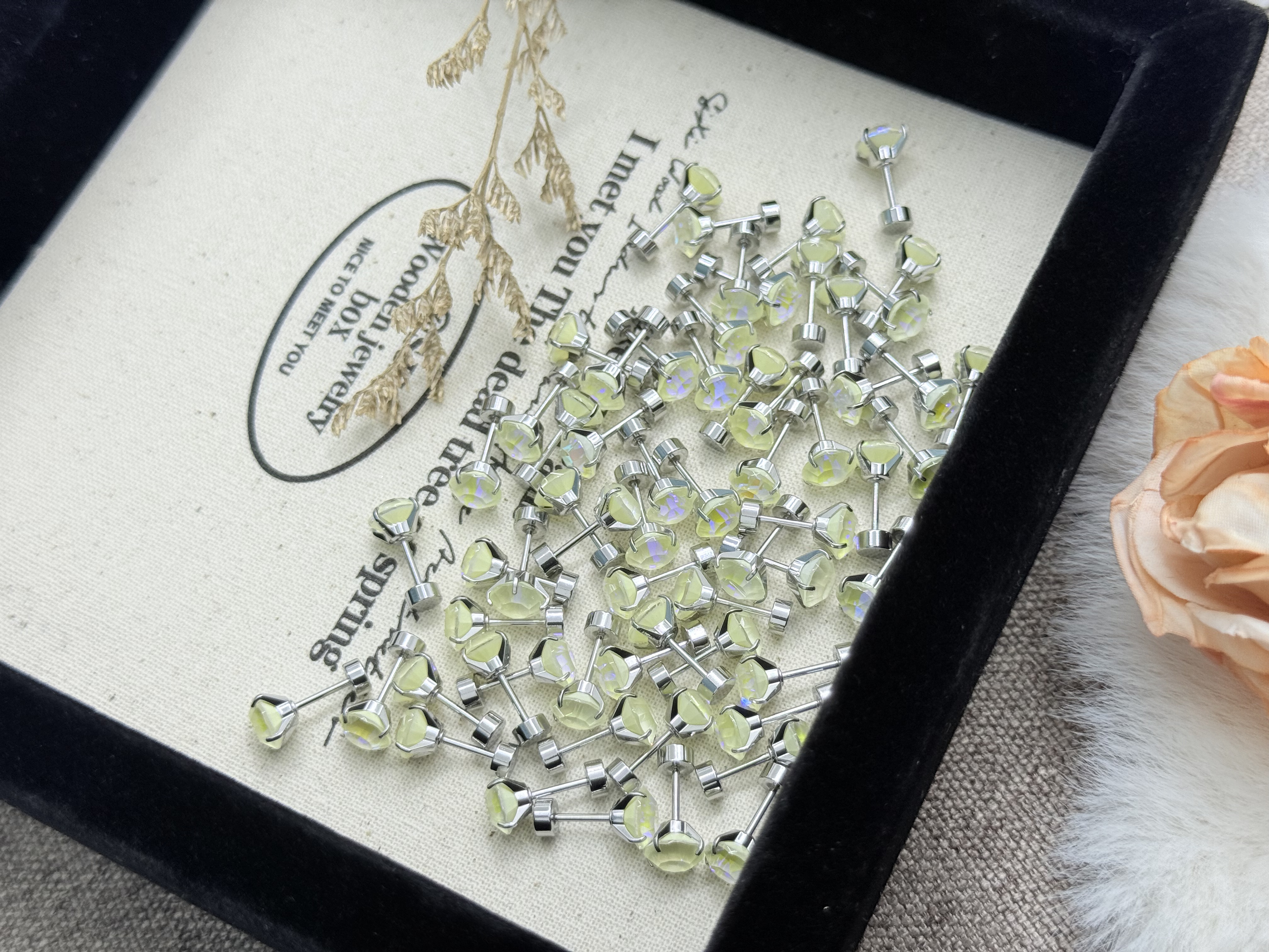 钛钢锆石耳饰 A83  蓝绿方糖耳骨钉耳钉耳蜗钉