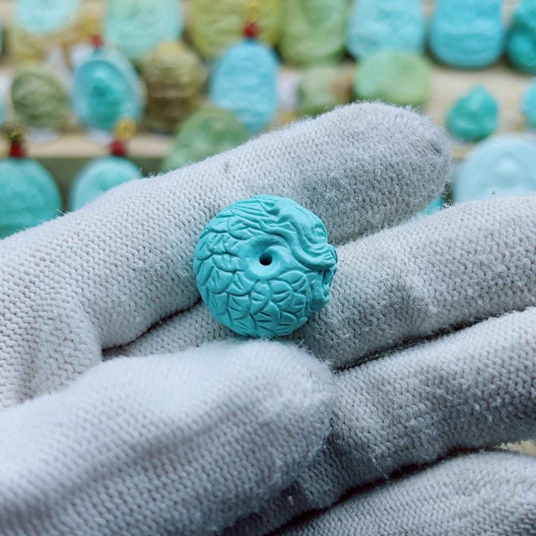 绿松石未镶嵌珠宝奇石