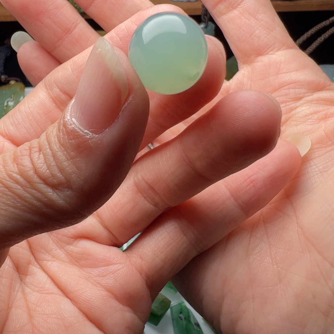 未镶嵌定制翡翠不包工