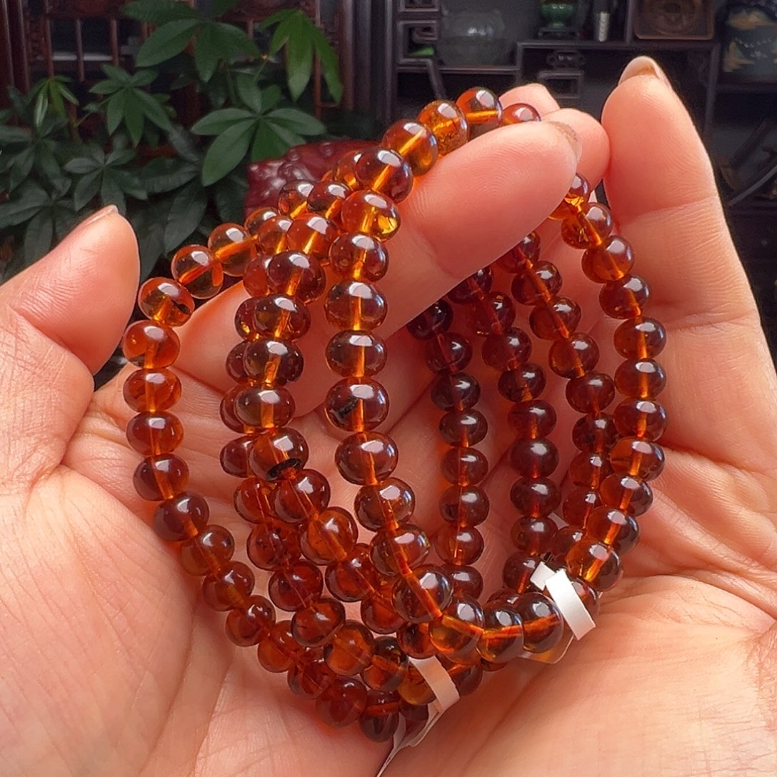 琥珀未镶嵌裸石抚顺琥珀10599七多样性发其一