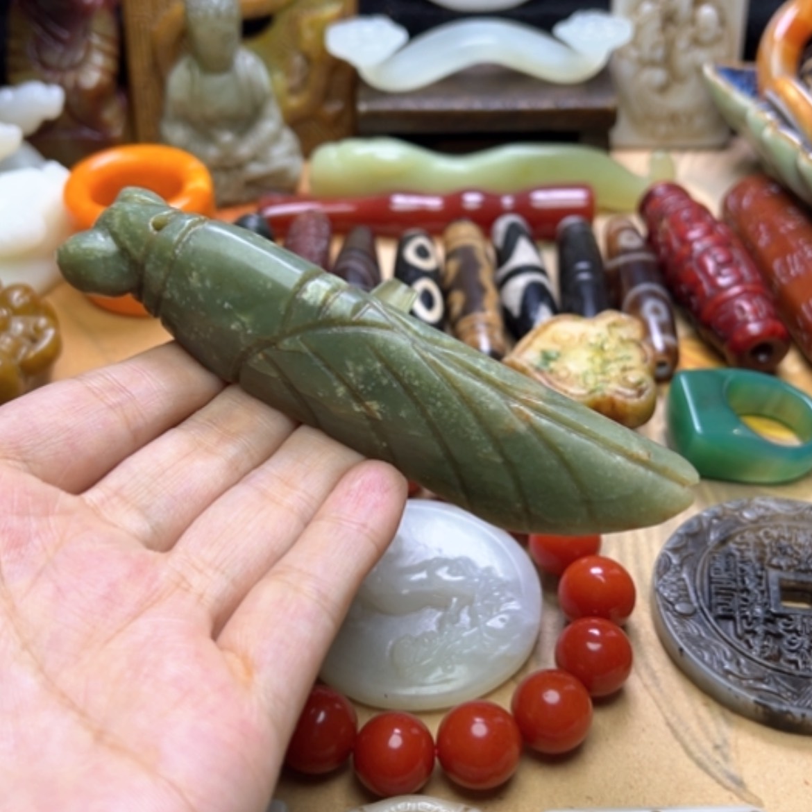 【闪购商品】蛇纹石玉未镶嵌颈饰