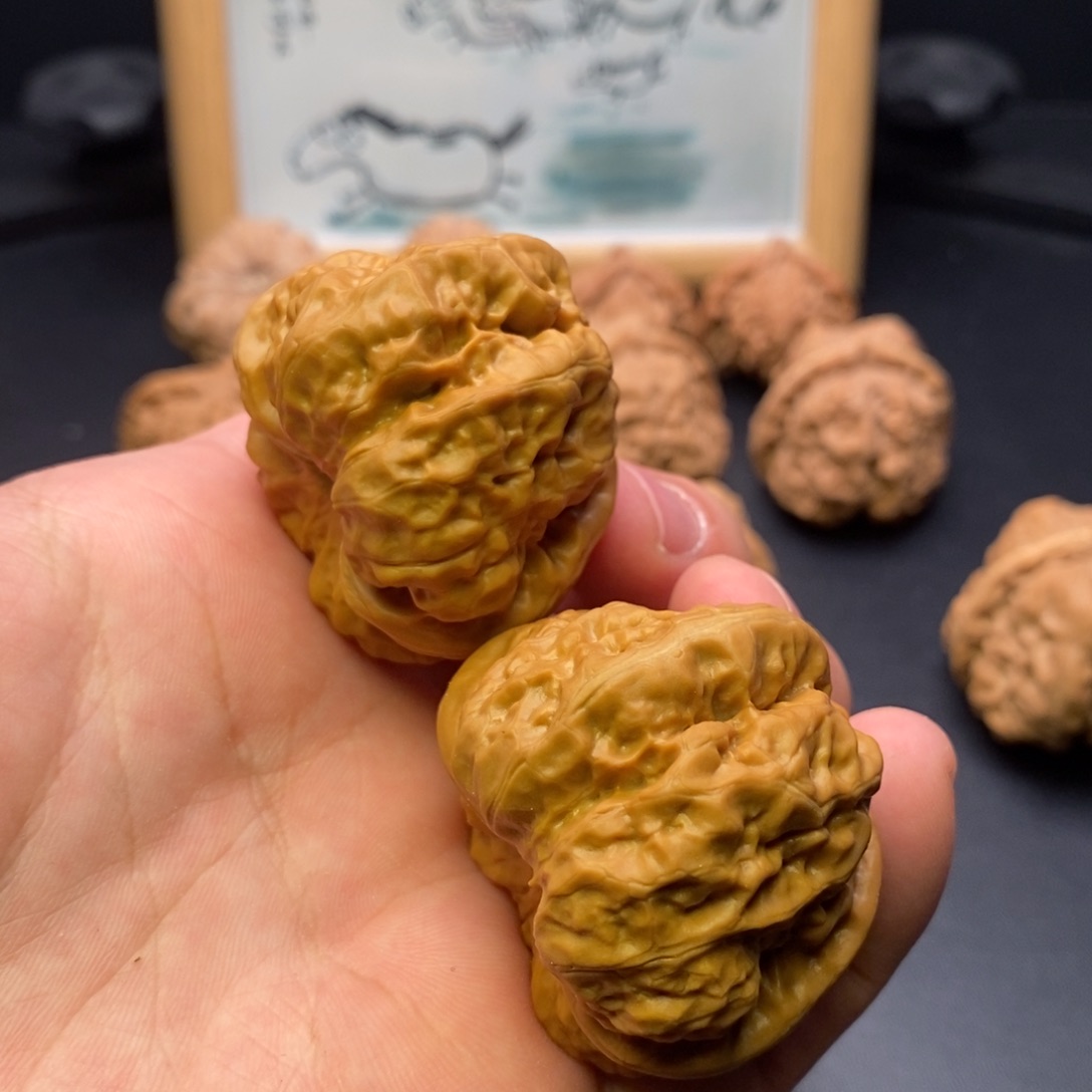 美***张文玩核桃吊坠蛤蟆头