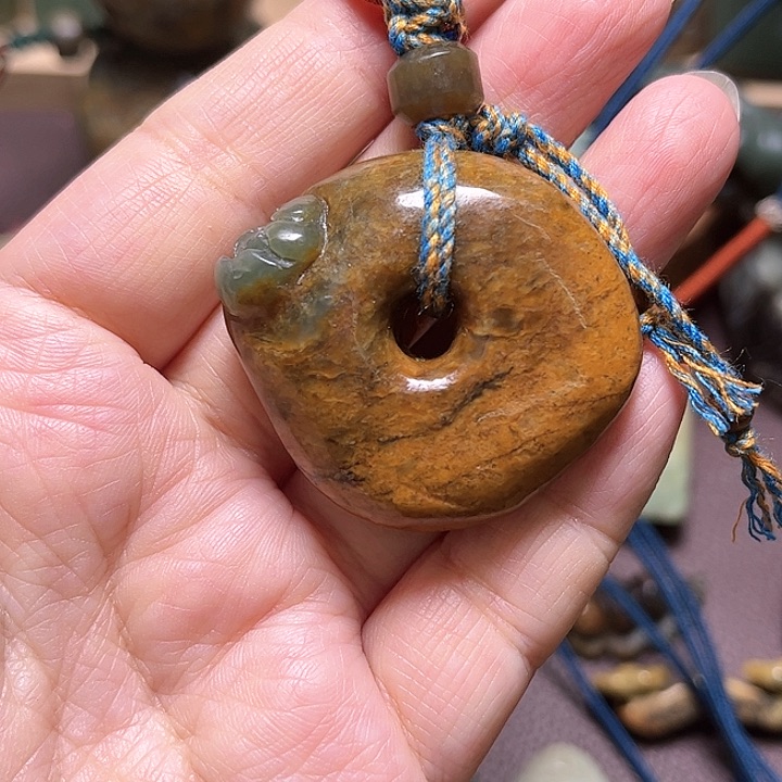 岫岩河磨玉（透闪石质玉）手绳未镶嵌用****9