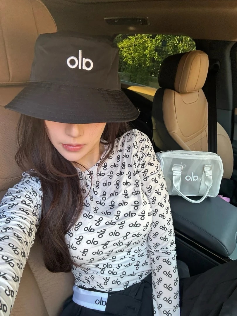 《赵老板现货仓》修身印花冰丝亲肤长袖打底衫 2