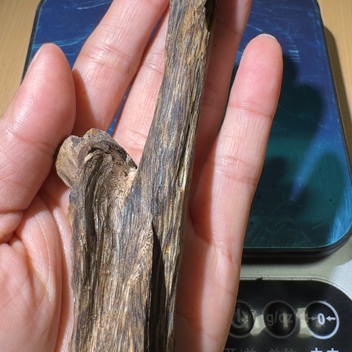 楠木薰香奇楠块料15.9克