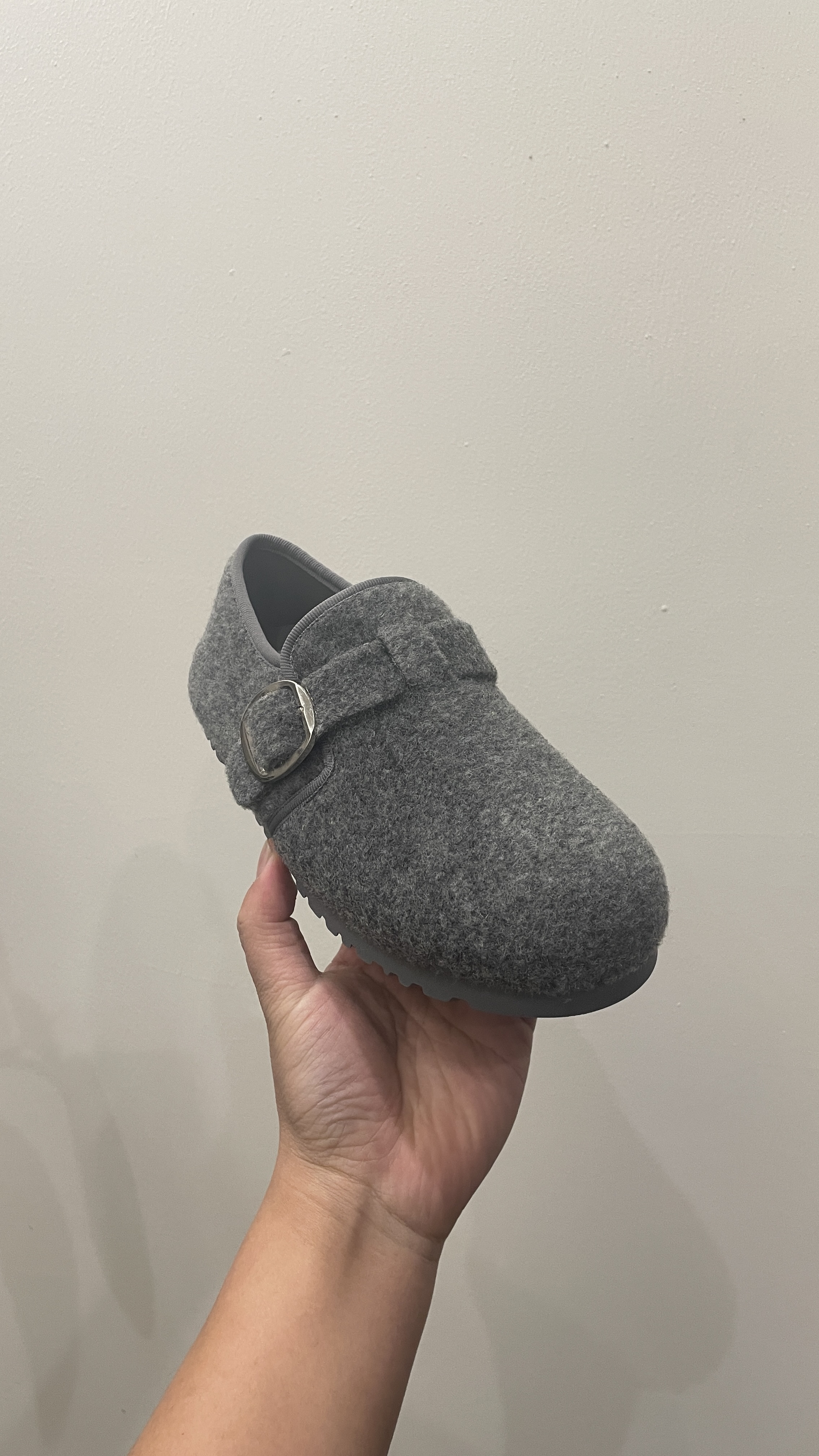 广州鞋2025早春款新款洋气休闲百搭勃肯鞋