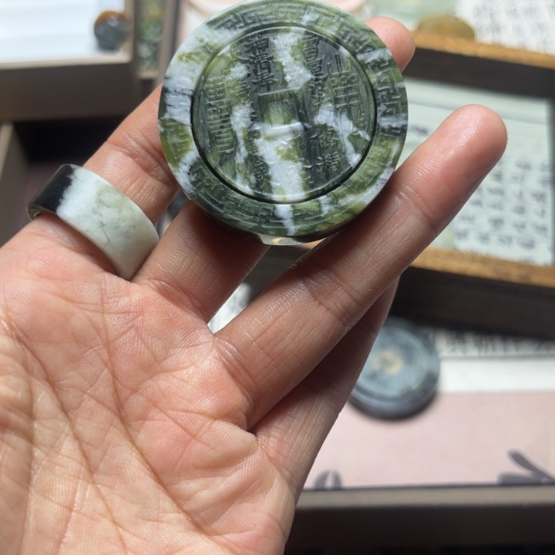 蛇纹石玉合金颈饰