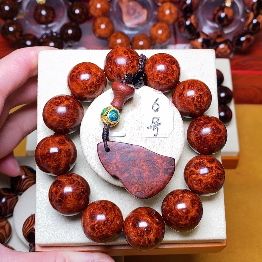 黄花梨/降香黄檀海南黄花梨爆满瘤疤天花板2.0