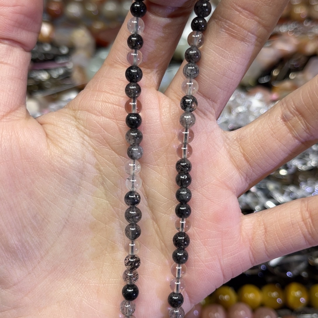 玛瑙/玉髓散珠黑发晶卡4.8一条