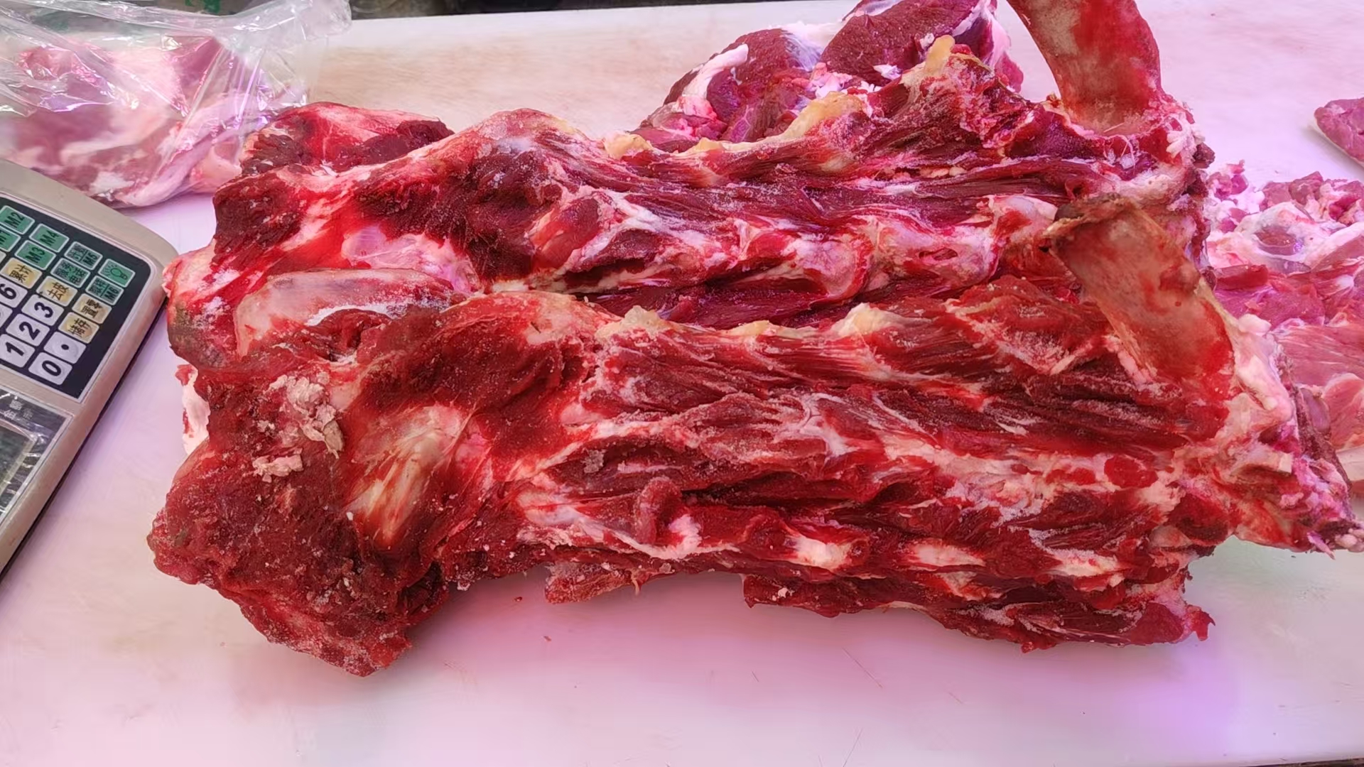 新鲜本地鲁西大黄牛牛脊骨牛大粱（适合煲汤红烧）顺丰包邮