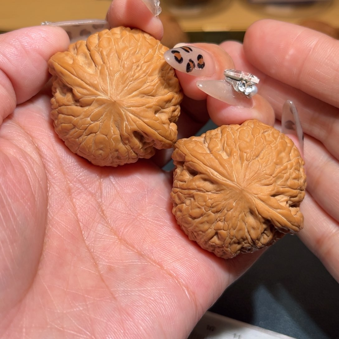 文玩核桃吊坠铁锤40