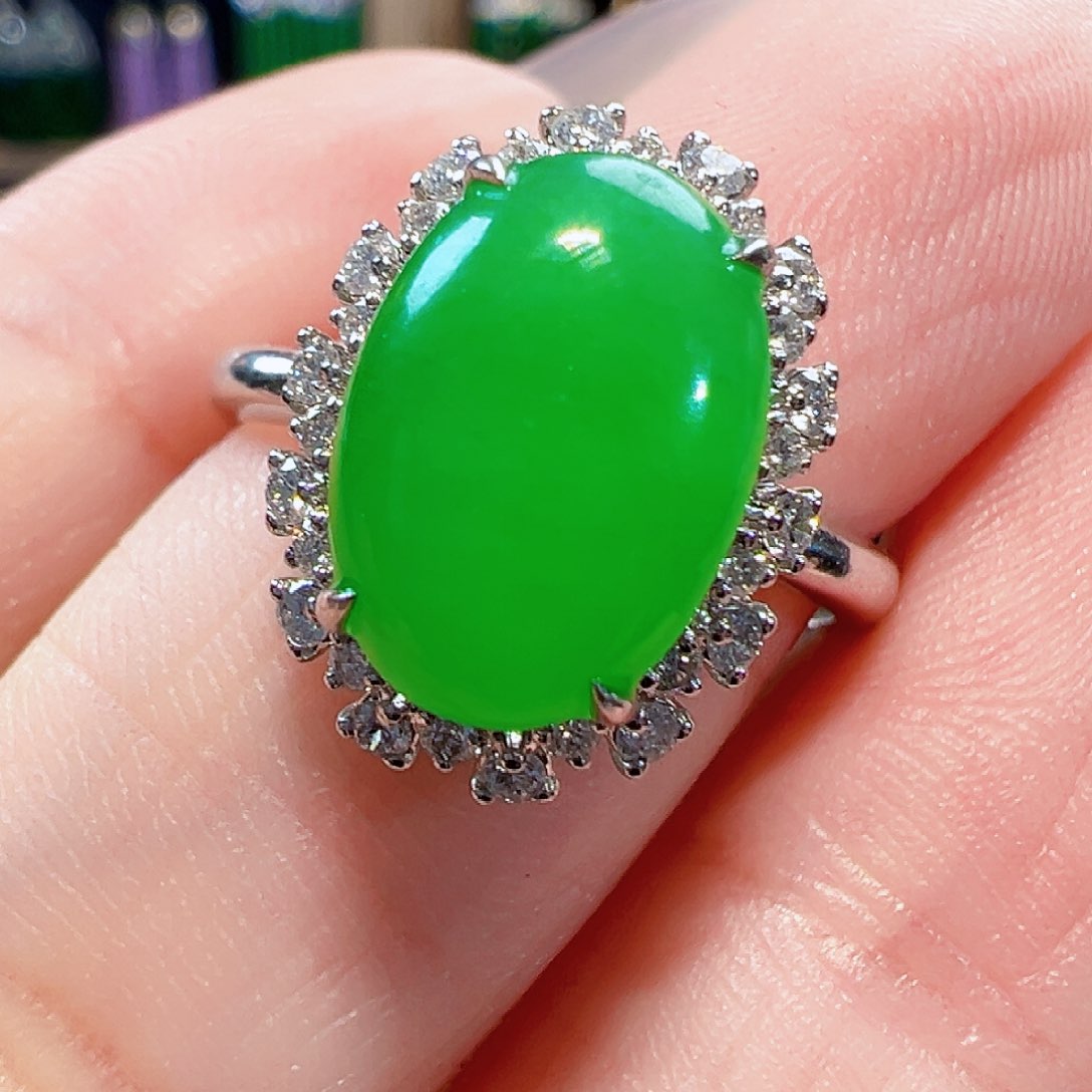 翡翠戒指18K金镶嵌签收后24小时鉴赏期