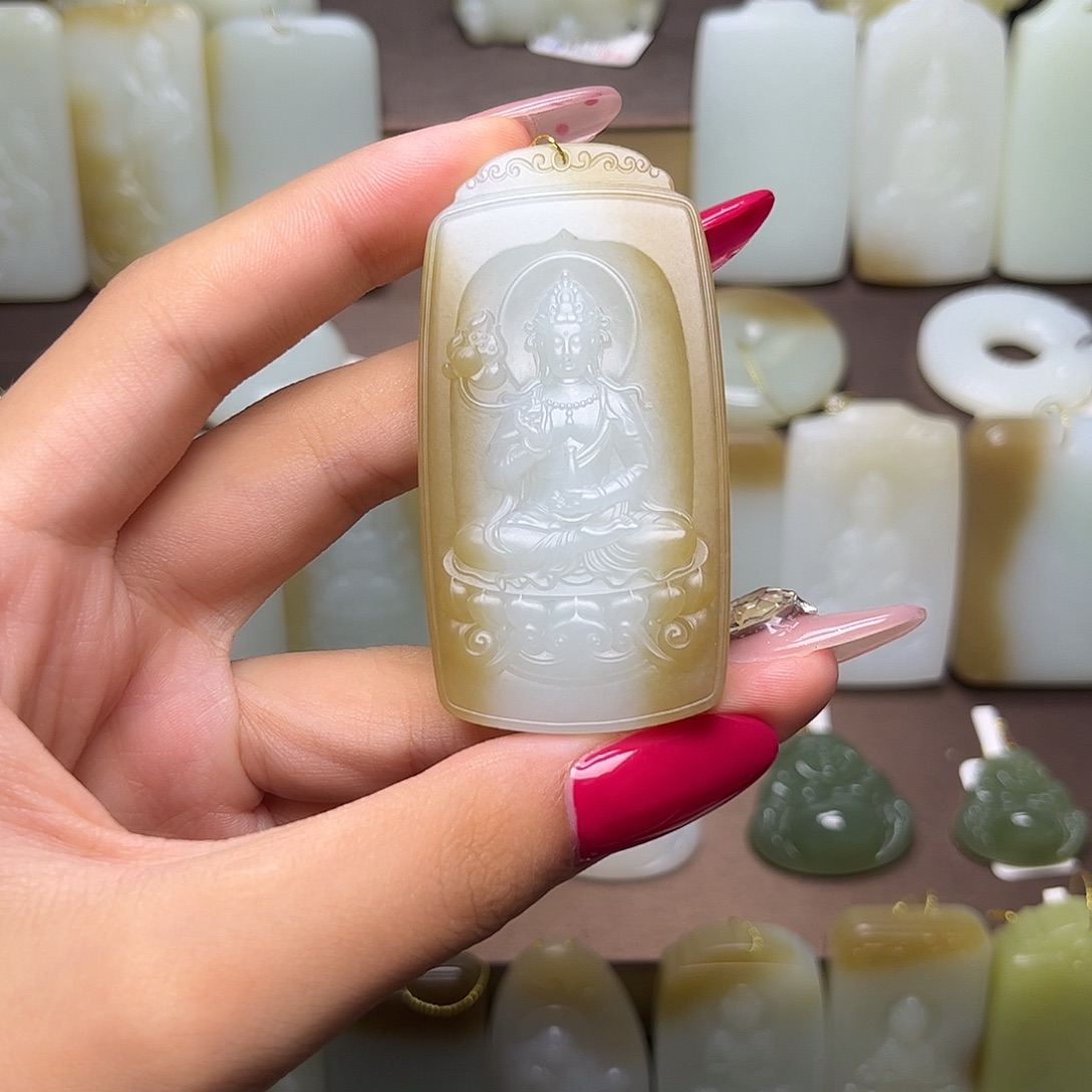 和田玉未镶嵌颈饰