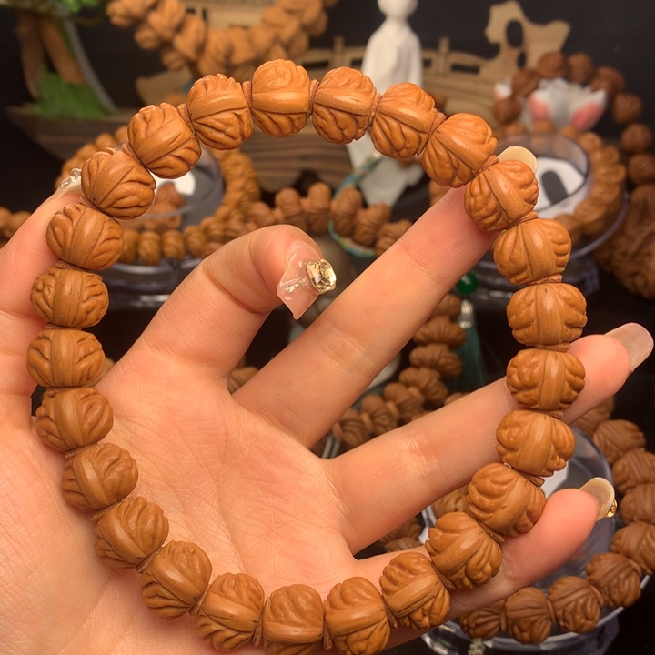 桃核吊坠野生金蝉手持15尺寸