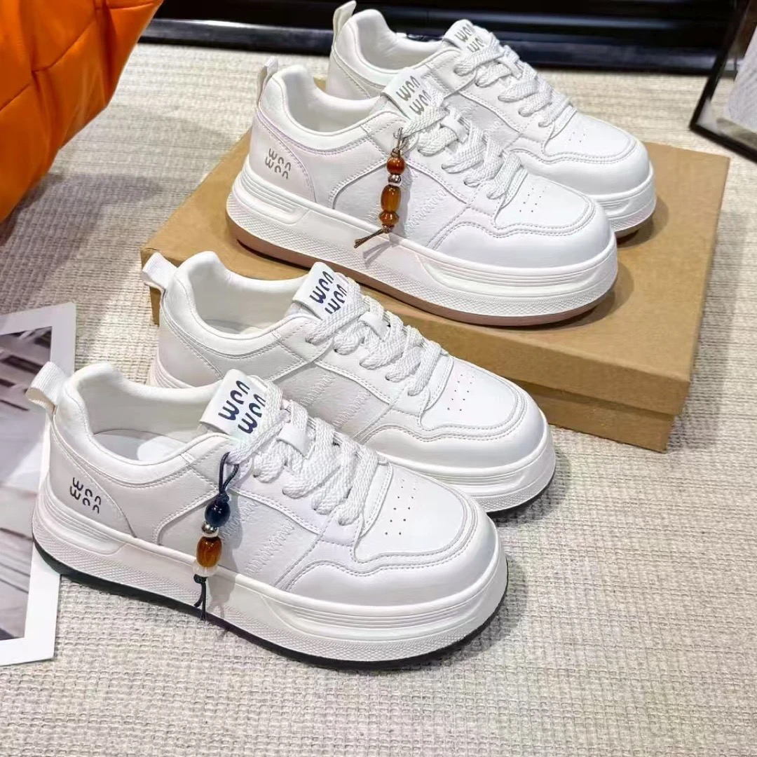 730女士四季款休闲白鞋