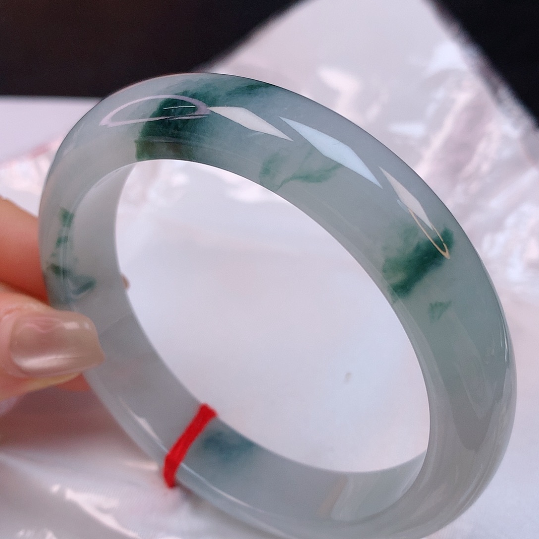 【闪购商品】翡翠手镯未镶嵌花*?59翡翠手镯