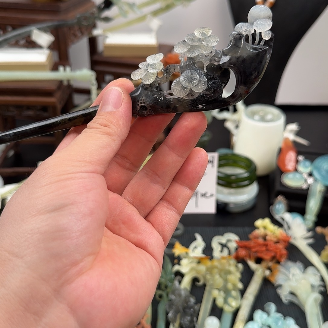 蛇纹石玉未镶嵌发饰