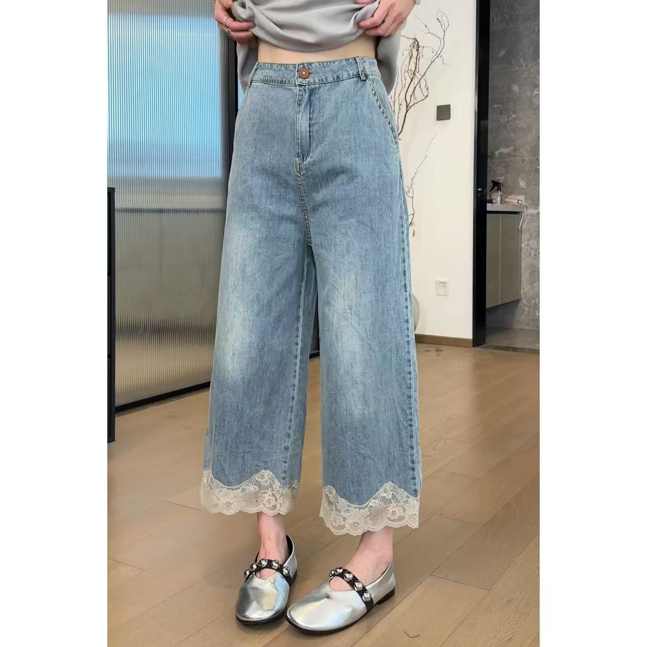 2025夏 极简百搭立体剪裁蕾丝裤脚拼接牛仔裤 2504C2016