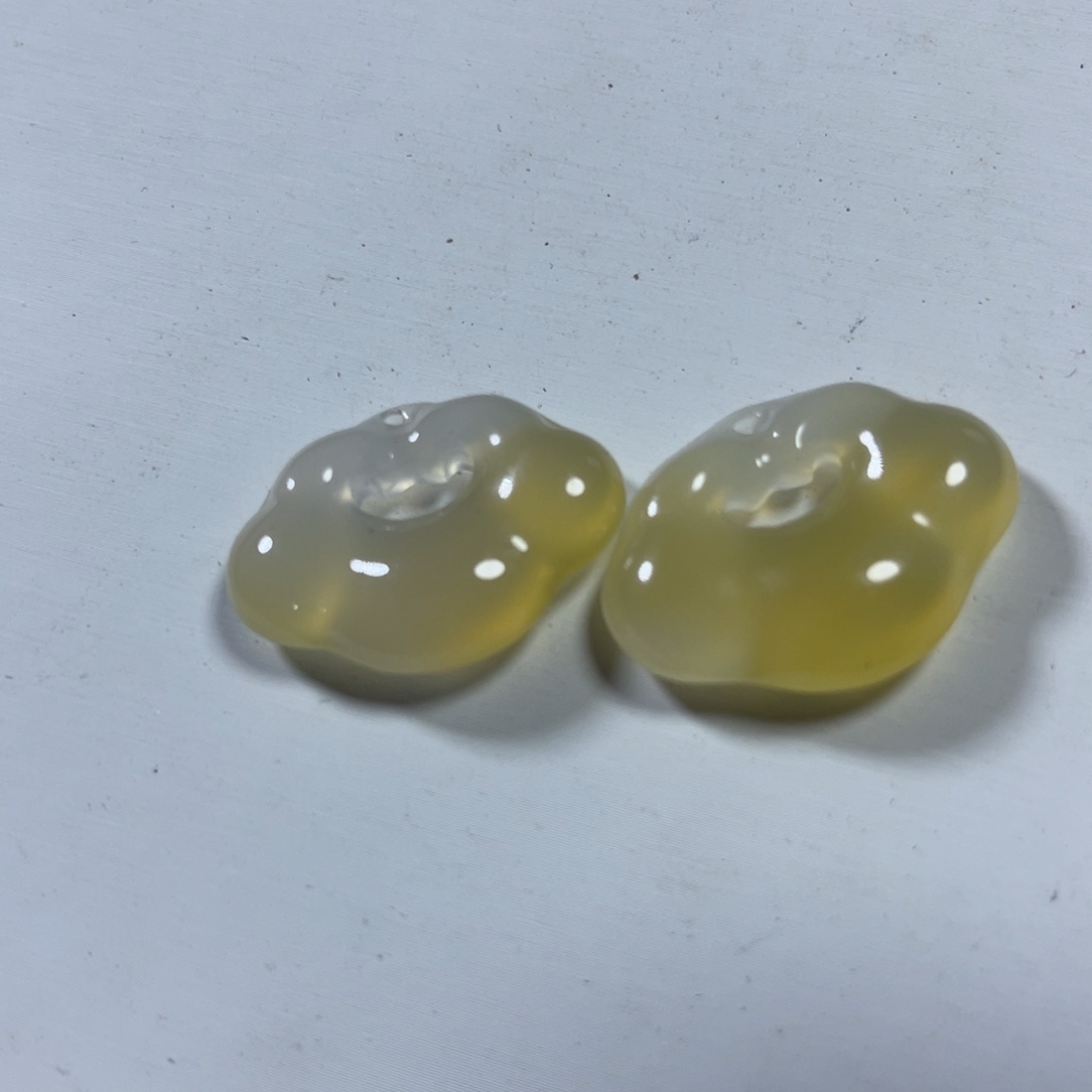 和***W硅化玉未镶嵌手饰