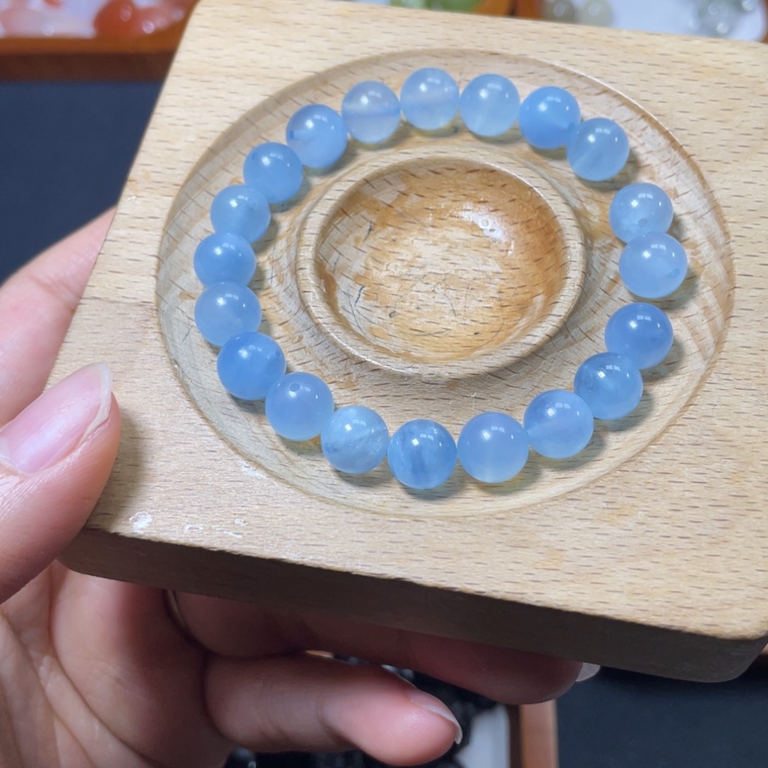 勾***菲水晶未镶嵌手链海蓝宝