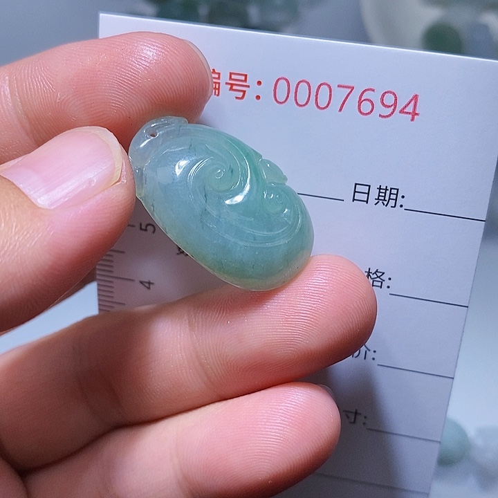 翡翠颈饰未镶嵌一