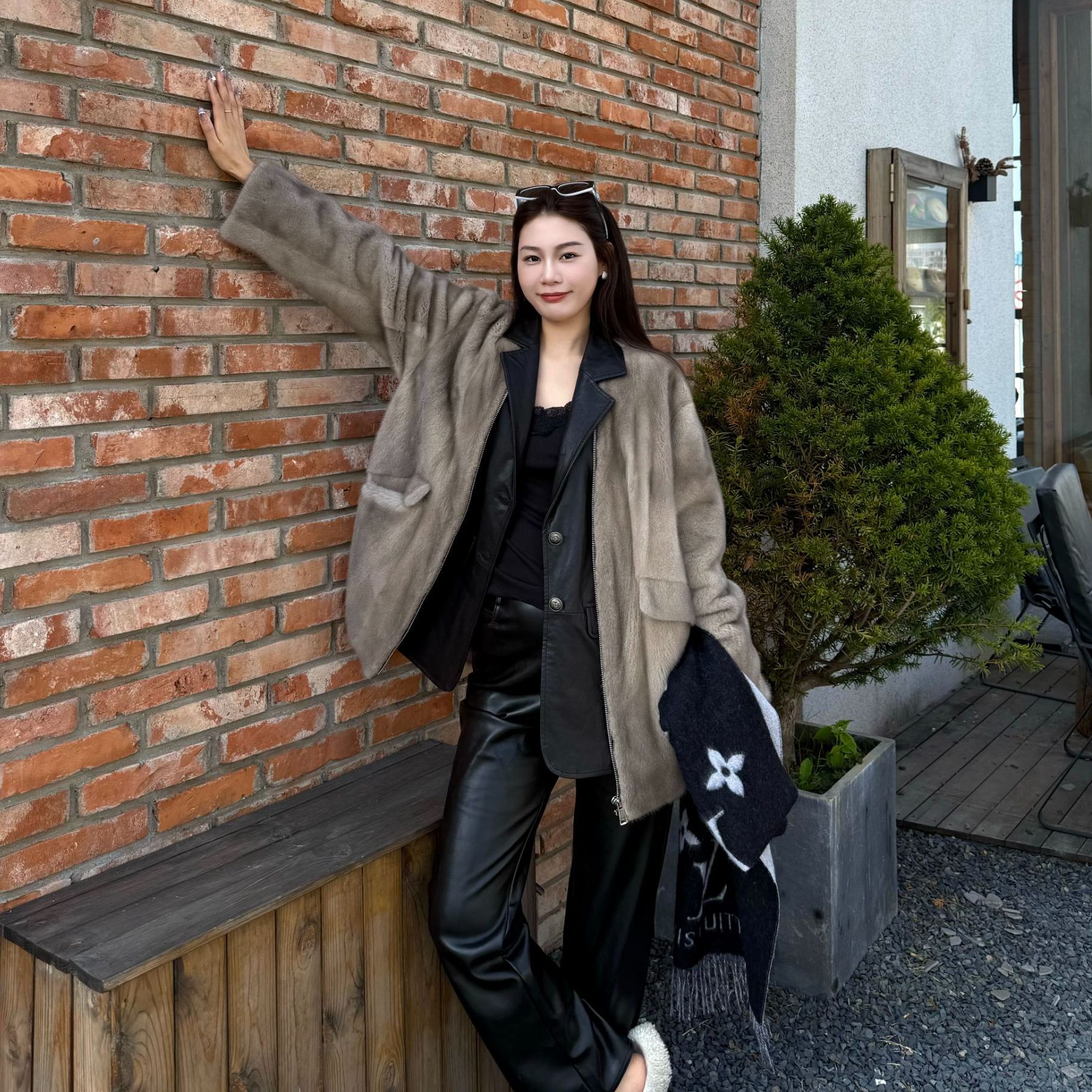 EIM FUR 「松声拂衫」23356进口本色水貂西服领假两件工装双扣拉链
