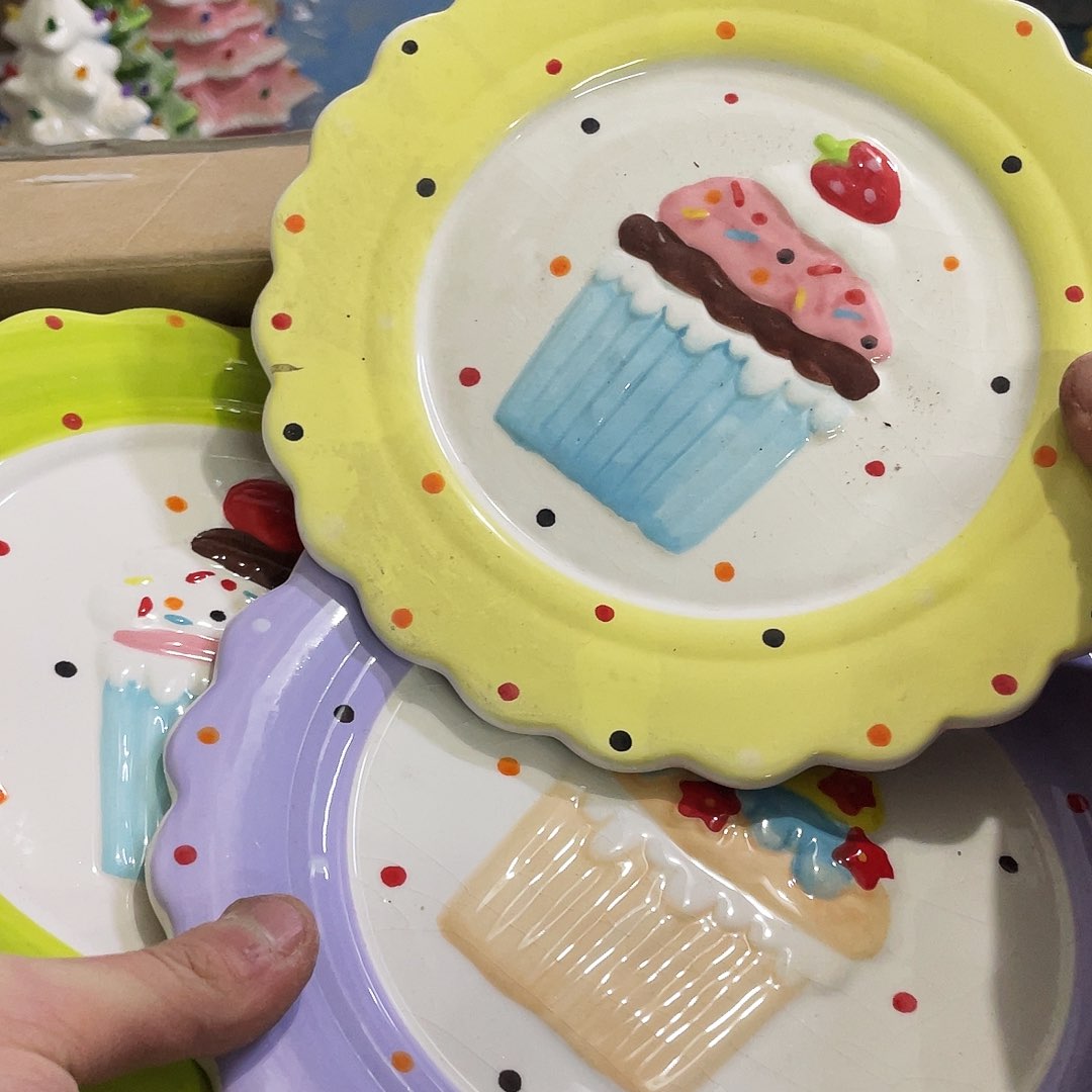 摆件  封釉。  微瑕。     