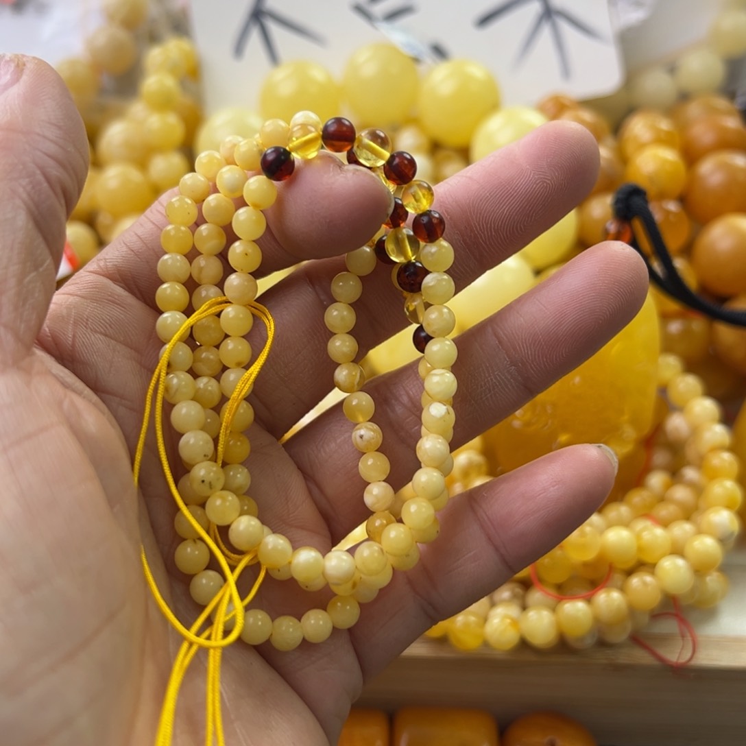 琥珀珠宝奇石未镶嵌