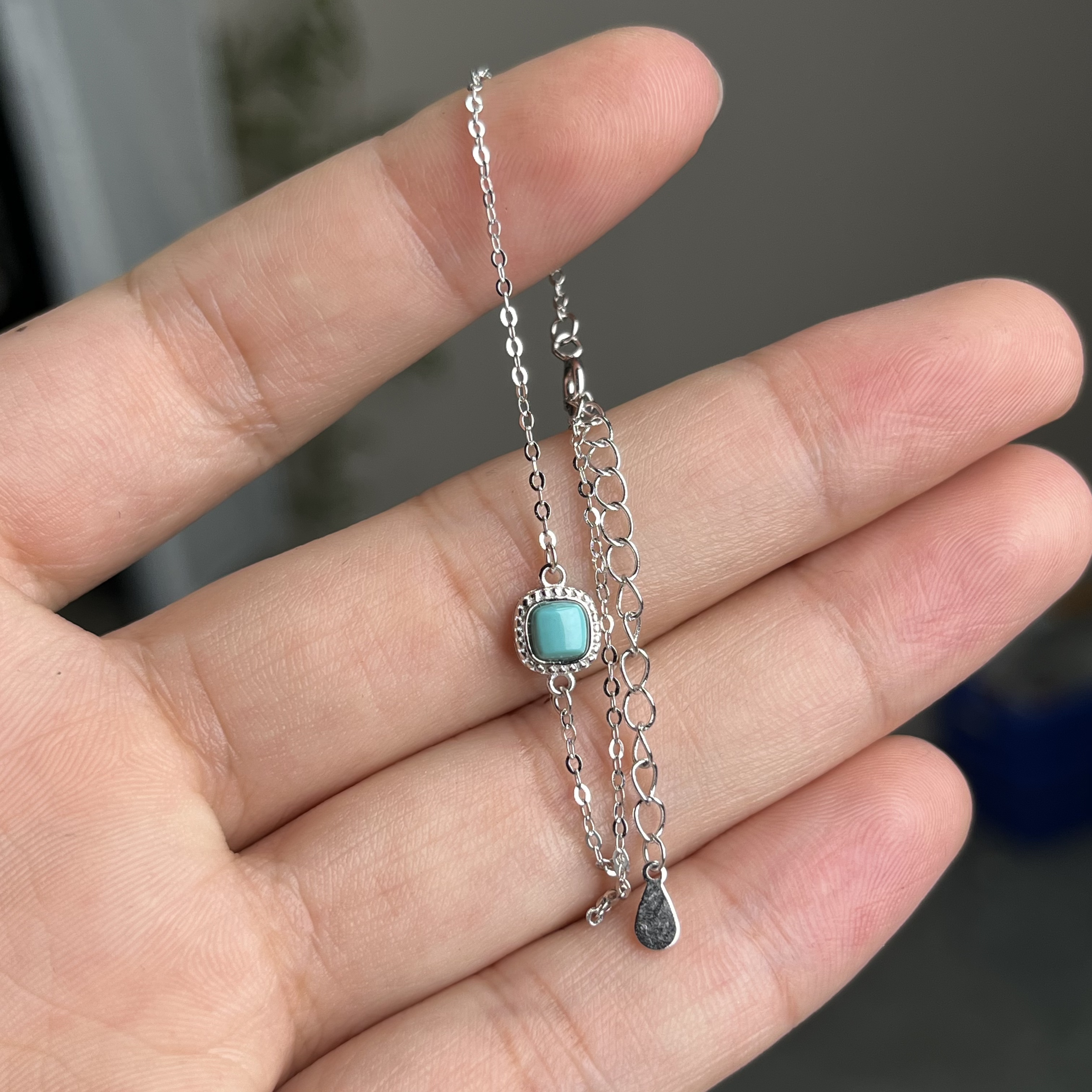 约4mm高瓷绿松方型蛋面S925银镶手链