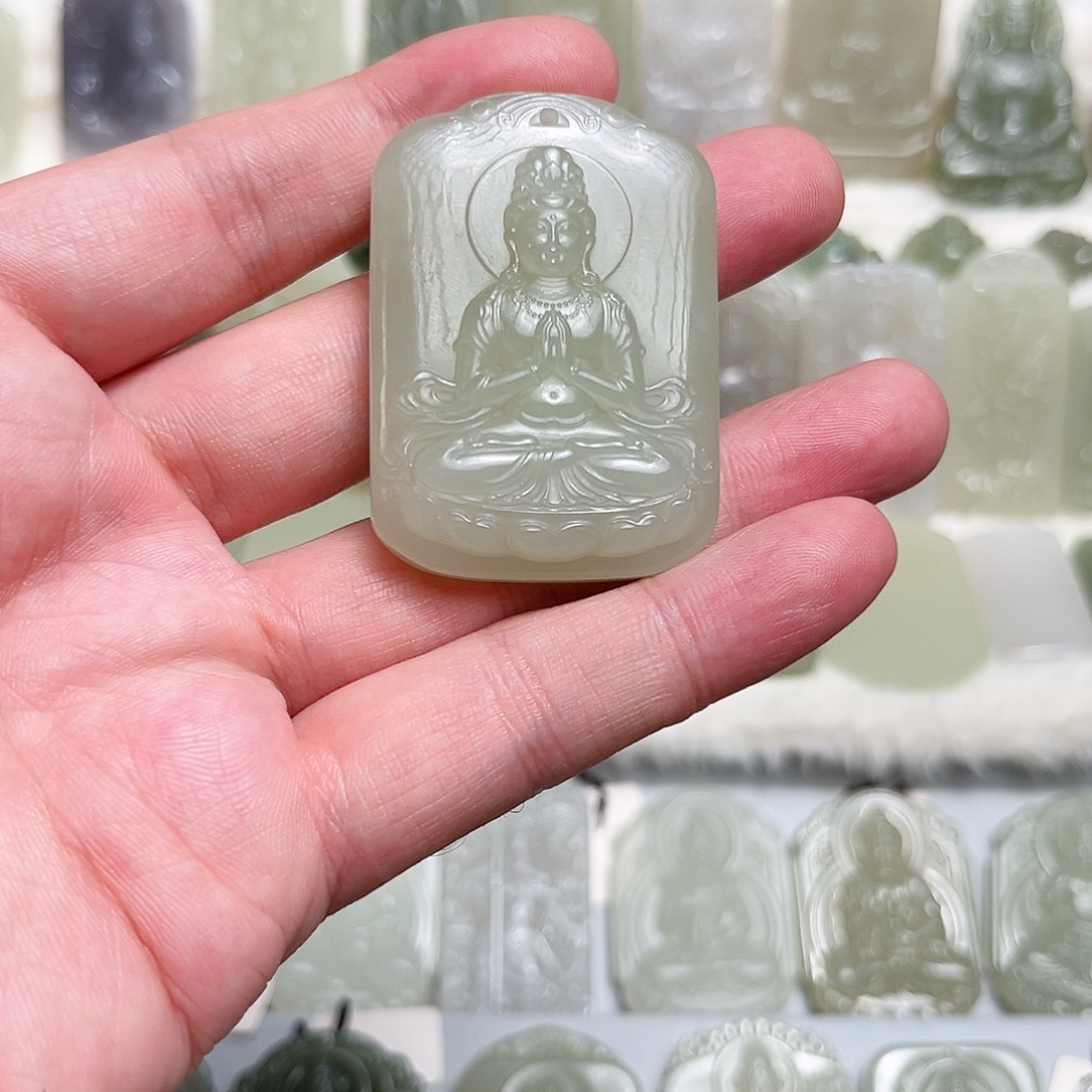 和田玉未镶嵌颈饰