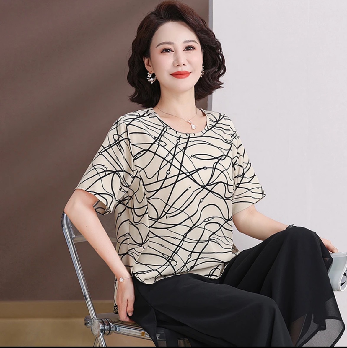 常规款宽松中长裙圆领中老年女装印花t恤