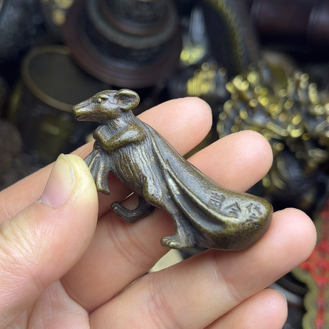 精美铜器，做工精致