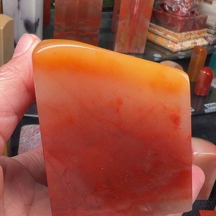 老挝石爱**石我们的确是