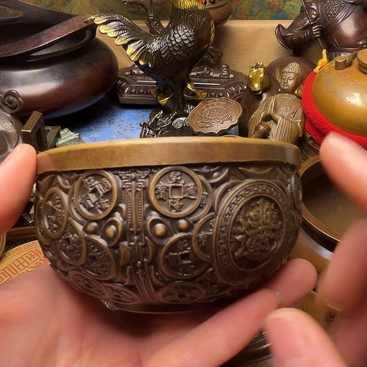 精美铜器批发档口