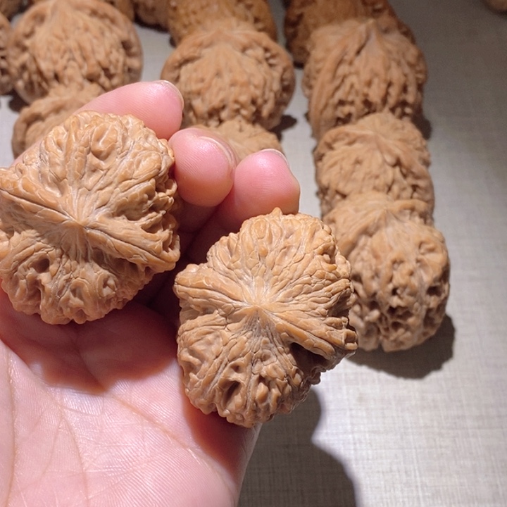 午***言文玩核桃吊坠西北