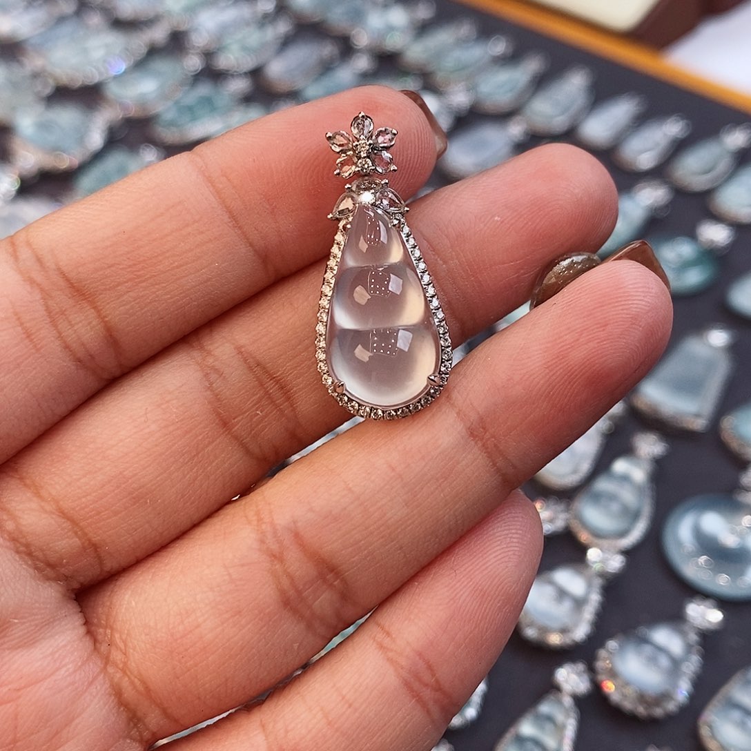 翡翠颈饰未镶嵌天然缅甸a货翡翠